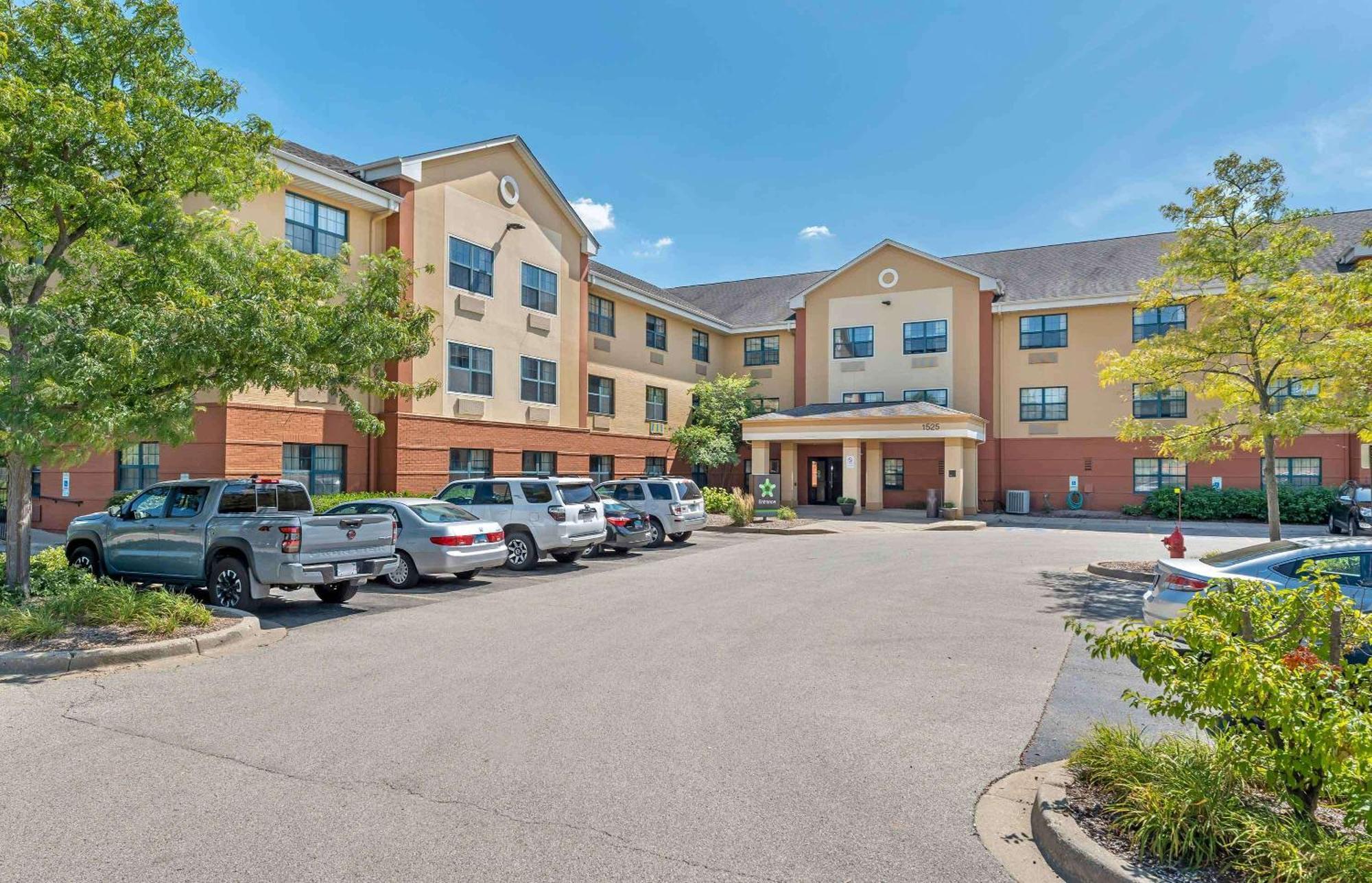 Extended America - Chicago - Buffalo Grove - Deerfield 2* Riverwoods